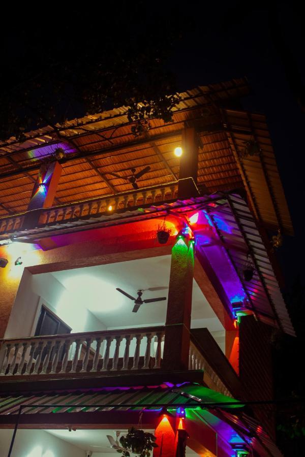 Bonds Hostel Candolim Extérieur photo