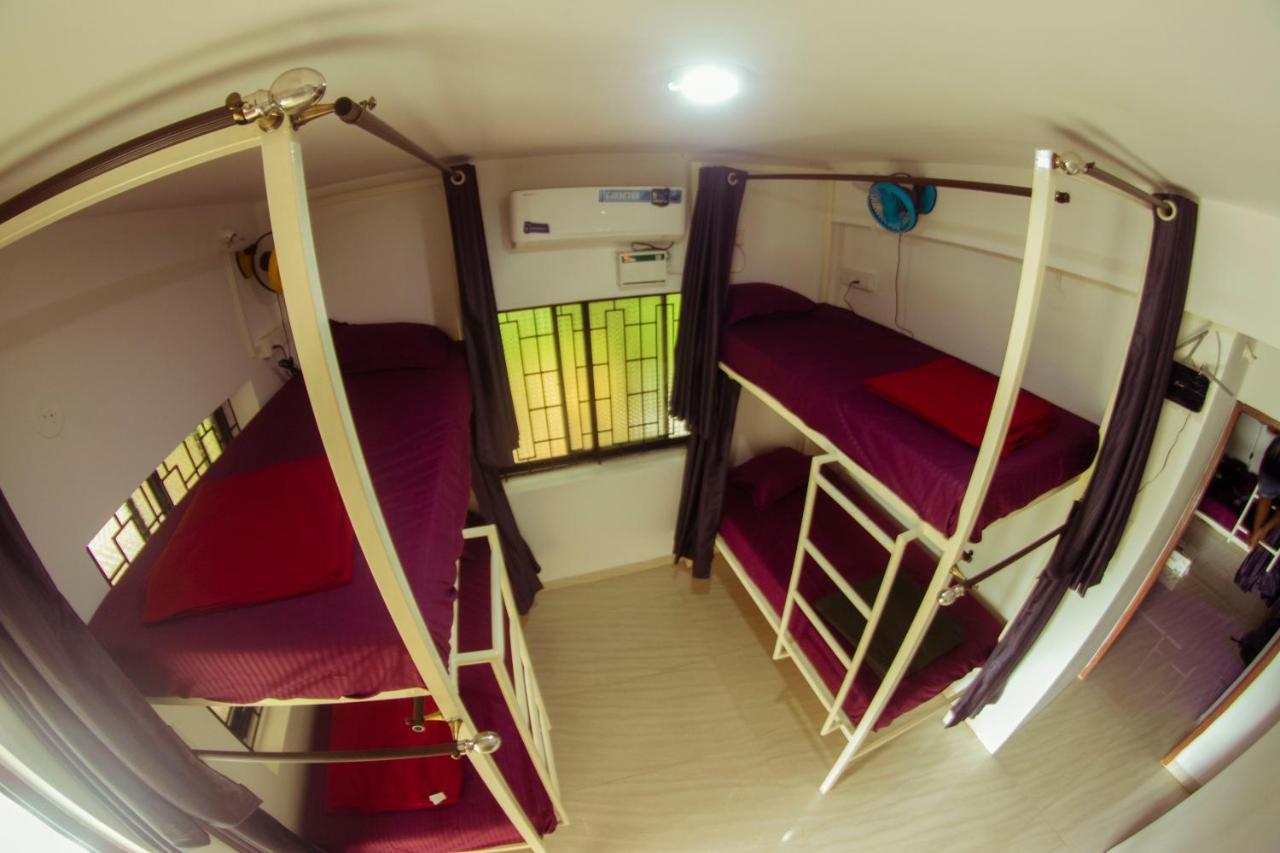 Bonds Hostel Candolim Extérieur photo